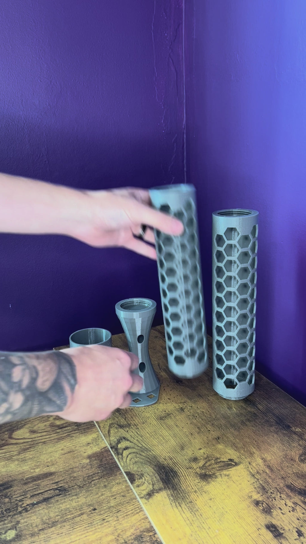 Round Modular Moss Pole – Honeycomb Starter Kit